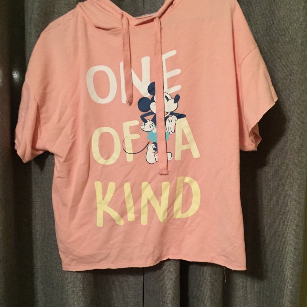 Short sleeve shirt
